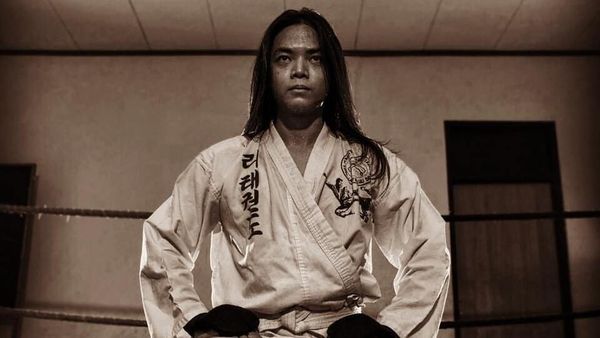 Potret Olahraga Hanata Rue, Sang Pendekar Pemetik Bunga di Wiro Sableng