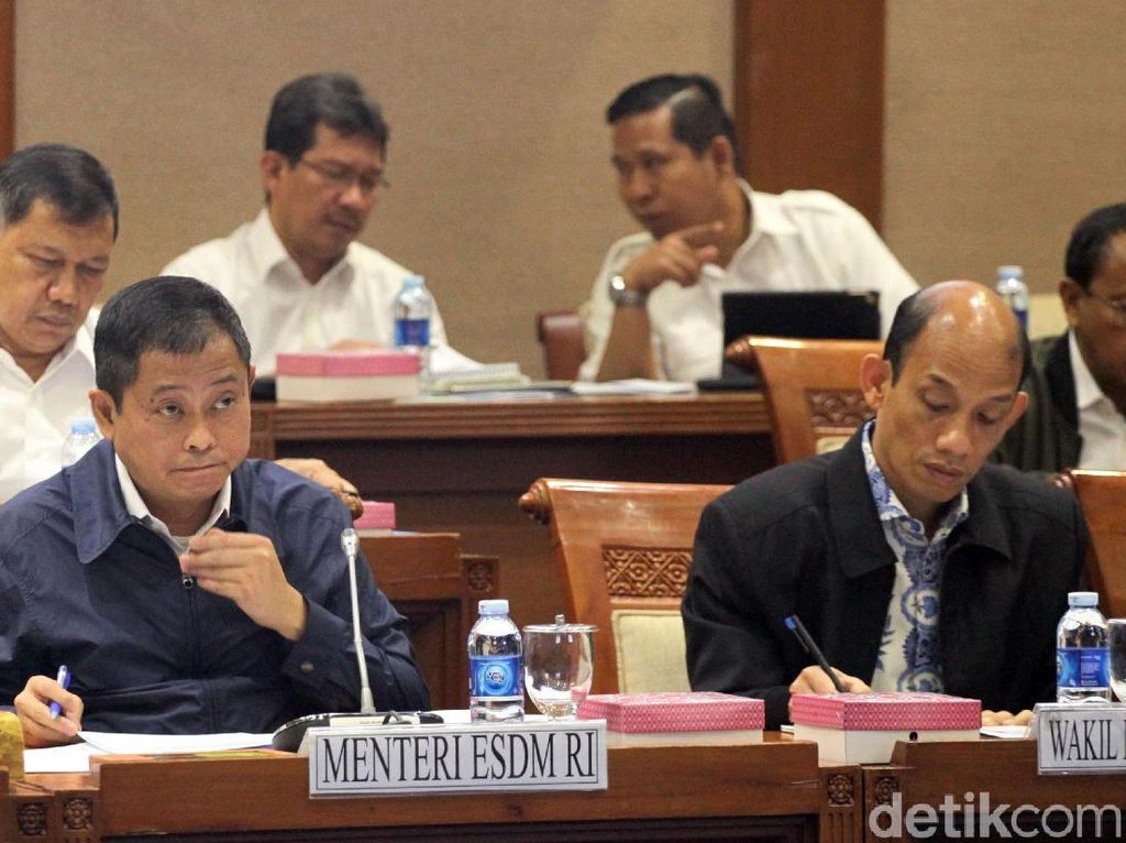Jonan: Neraca Dagang Tekor Bukan karena Konsumsi Minyak, Tapi Harga Jonan: Neraca Dagang Tekor Bukan karena Konsumsi Minyak, Tapi Harga