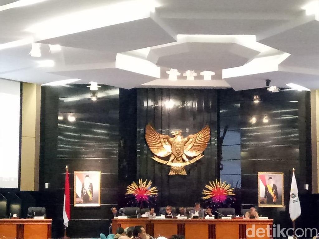 Kecewa Usulan Anggaran SDA Dicoret, Anggota Fraksi PDIP DKI WO Kecewa Usulan Anggaran SDA Dicoret, Anggota Fraksi PDIP DKI WO