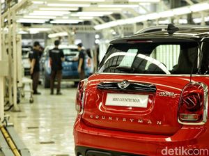 BMW PHK Ratusan Buruh Pabrik Perakitan Mini
