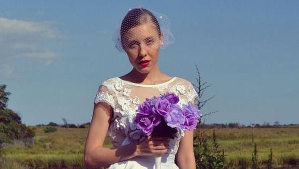 Inspirasi Baju Pengantin Bercelana untuk Pengantin yang Ingin Leluasa Bergerak