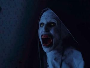 Ngeri! Ternyata Hantu Valak Doyan Traveling Ngeri! Ternyata Hantu Valak Doyan Traveling