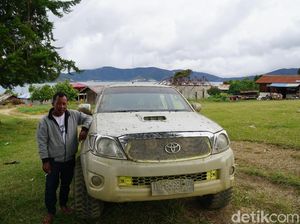 Potret Sopir yang Bikin Jalan Sendiri dan Cantiknya Pegaf