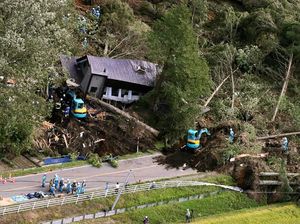 Gempa Jepang, Toyota Hentikan Produksi Mobil Gempa Jepang, Toyota Hentikan Produksi Mobil