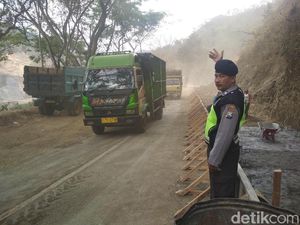 Catat, Jalur Trenggalek-Ponorogo Hanya Bisa Dilewati di Jam-jam Ini Catat, Jalur Trenggalek-Ponorogo Hanya Bisa Dilewati di Jam-jam Ini