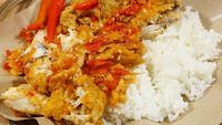Huaah! 15 Tempat Makan Ini Punya Ayam Geprek Super Pedas