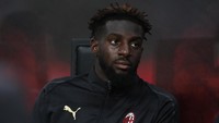 Tiemoue Bakayoko harus rela dipinjamkan ke AC Milan pada musim ini setelah tak masuk dalam proyeksi manajer Maurizio Sarri. Bersama Milan, Bakayoko baru main satu kali saat kalah dari Napoli. (Foto: Marco Luzzani/Getty Images)