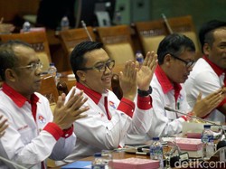 Ditanya Somasi Roy Suryo, Menpora Justru Bicara SBY