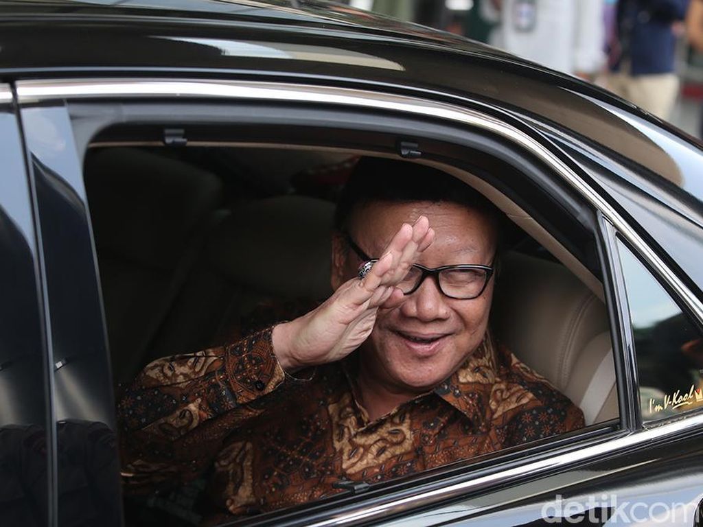 Mendagri soal 2.357 PNS Korup Belum Dipecat: Itu Salah Saya Mendagri soal 2.357 PNS Korup Belum Dipecat: Itu Salah Saya