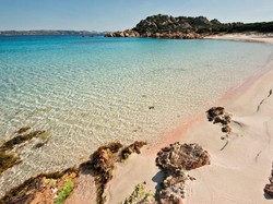 Sardinia, Pulau Cantik Tempat Liburan Cristiano Ronaldo & Kekasihnya