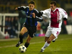 Wesley Sneijder memainkan debut profesionalnya di umur 18 tahun, tepatnya 2 Februari 2003. Itu jadi momentum penting dalam karier Sneijder bersama Ajax Amsterdam. (PETER DE VOECHT / AFP PHOTO / BELGA /)