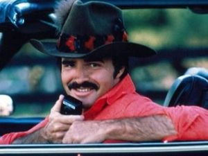 Duka Mendalam Burt Reynolds dari Rambo Hingga Simbol Seks 70an