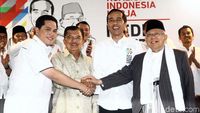 Senyum Semringah Erick Thohir Saat Jadi Ketua Timses Jokowi
