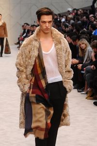 Fashion show Burberry