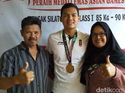 Pesilat Emas Asian Games Aji Bangkit di Mata Orang Tua