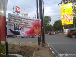 Spanduk Tolak 2019 Ganti Presiden Terpasang di Jalanan Semarang