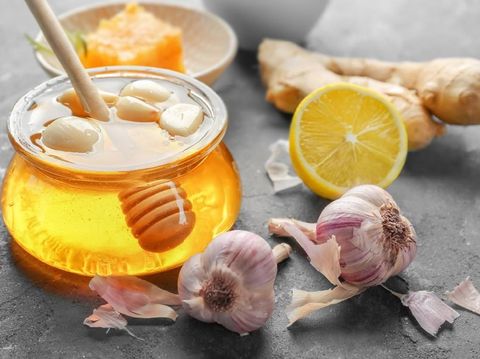Obat Alami Redakan Bronkitis Seperti Dialami Ariana Grande