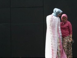 Perempuan Lampung Baru Jadi Desainer Australia di Usia 50 Tahun