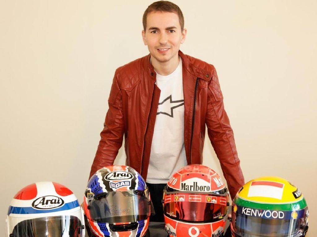 Jadi Kolektor, Lorenzo Punya 60 Helm MotoGP hingga F1 Jadi Kolektor, Lorenzo Punya 60 Helm MotoGP hingga F1