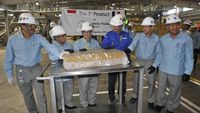 Produksi Pertama Karet Sintetis