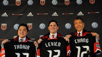 Erick Thohir pernah menjadi presiden Inter Milan dan mantan pemilik klub Amerika Serikat, DC United. Terkait sepakbola dalam negeri, Erick Thohir juga pernah menjadi wakil komisaris Persib Bandung dan kini menjadi pemilik Persis Solo. (Patrick McDermott/Getty Images)  
