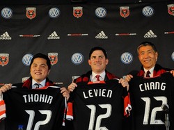 Masih dari Amerika Serikat, Erick pernah juga memiliki saham di DC United. Ketika itu Erick malah membawa pemain Indonesia, Syamsir Alam, ke DC United dan menjadikannya pemain Indonesia pertama yang merumput di MLS. (Patrick McDermott/Getty Images)