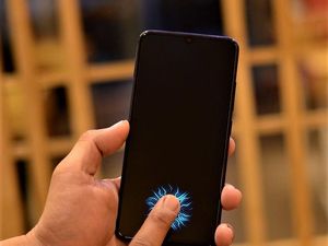 Screen Touch ID Vivo V11 Pro Jadi yang Pertama di Tanah Air Screen Touch ID Vivo V11 Pro Jadi yang Pertama di Tanah Air