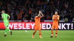 Foto: Sofa dan TV dalam Aksi Pamungkas Wesley Sneijder di Timnas
