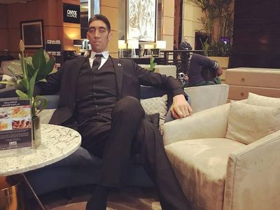 Liburannya Manusia Tertinggi di Dunia