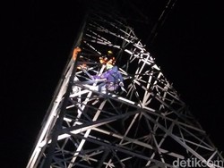 Panjat SUTET untuk Bunuh Diri, Pemuda di Cirebon Bikin Geger