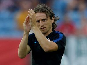 Ronaldo ke Modric: Kamu Pantas Jadi Pemain Terbaik UEFA Ronaldo ke Modric: Kamu Pantas Jadi Pemain Terbaik UEFA