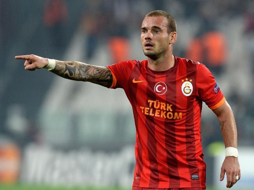 Transformasi Wesley Sneijder: dari Atletis Jadi Tambun Transformasi Wesley Sneijder: dari Atletis Jadi Tambun