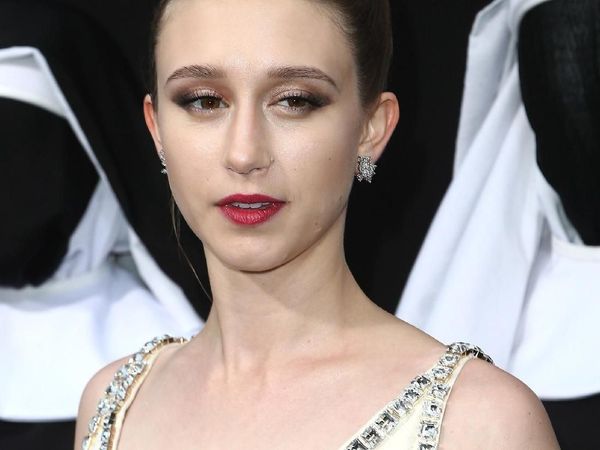 Taissa Farmiga, Si Cantik di Balik Ketegangan Teror The Nun