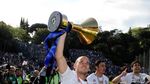 15 Momen Terbaik Wesley Sneijder