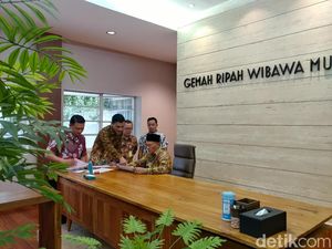 Tempati Ruang Wali Kota, Oded Ubah Kamar Ridwan Kamil Jadi Musala Tempati Ruang Wali Kota, Oded Ubah Kamar Ridwan Kamil Jadi Musala