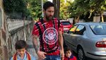 Momen-Momen Messi Antar Thiago dan Mateo ke Sekolah