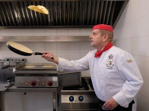 Rekor-rekor Unik Seputar Pancake, Ada Rekor Melempar Pancake