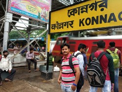 Jatuh Hati, Pria Lakukan Aksi Tak Terduga Cari Wanita yang Ditemui di Kereta