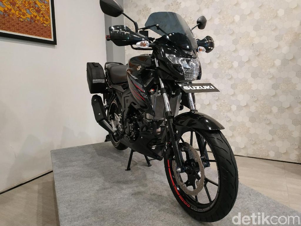 Ini Tampang Suzuki GSX150 Bandit Bergaya Touring Ini Tampang Suzuki GSX150 Bandit Bergaya Touring