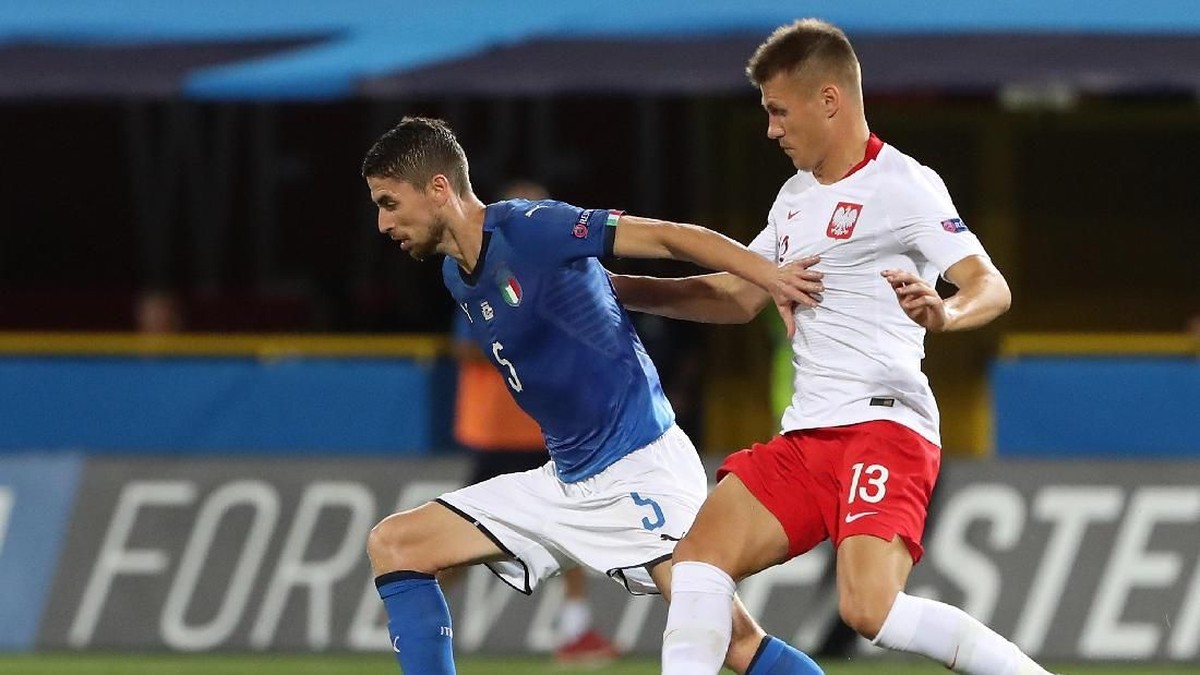 Italia vs Polandia berakhir imbang 1-1. (Foto: Marco Luzzani/Getty Images)