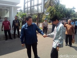 Beda Kubu dengan Erick, Sandi: Pertemanan Kita Abadi