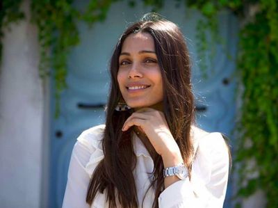 Kepincut Freida Pinto Slumdog Millionaire yang Makin Fresh Aja Nih!