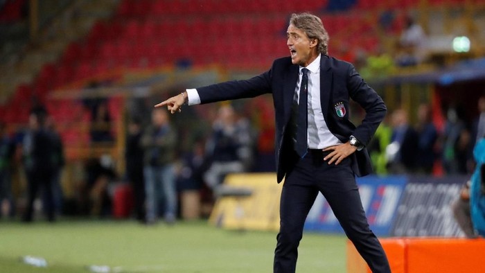 Soccer Football - UEFA Nations League - League A - Group 3 - Italy v Poland - Stadio Renato DallAra, Bologna, Italy - September 7, 2018  Italy coach Roberto Mancini   REUTERS/Stefano Rellandini