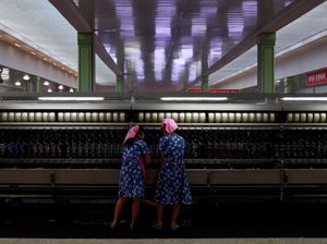 Intip Geliat Pekerja Pabrik Korut Jelang HUT Kemerdekaan ke-70