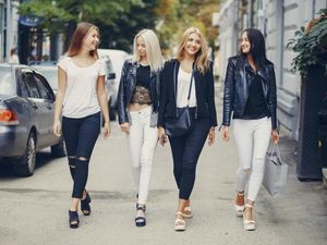 Ini Padu Padan Busana yang Stylish Sesuai Zodiak