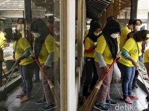 22 Contoh Sikap Positif Terhadap Nilai-nilai Pancasila Serta Pengertiannya 22 Contoh Sikap Positif Terhadap Nilai-nilai Pancasila Serta Pengertiannya