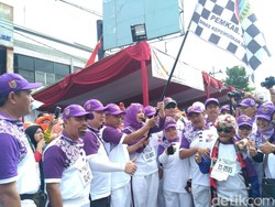 Ini Pesan Bupati Jember Lepas Peserta Gerak Jalan Sejauh 31 Km