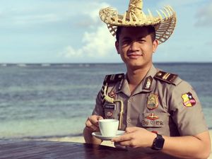 Momen Seru Ajudan Presiden Jokowi yang Doyan Papeda dan Ngopi Momen Seru Ajudan Presiden Jokowi yang Doyan Papeda dan Ngopi