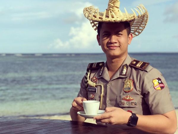 Momen Seru Ajudan Presiden Jokowi yang Doyan Papeda dan Ngopi