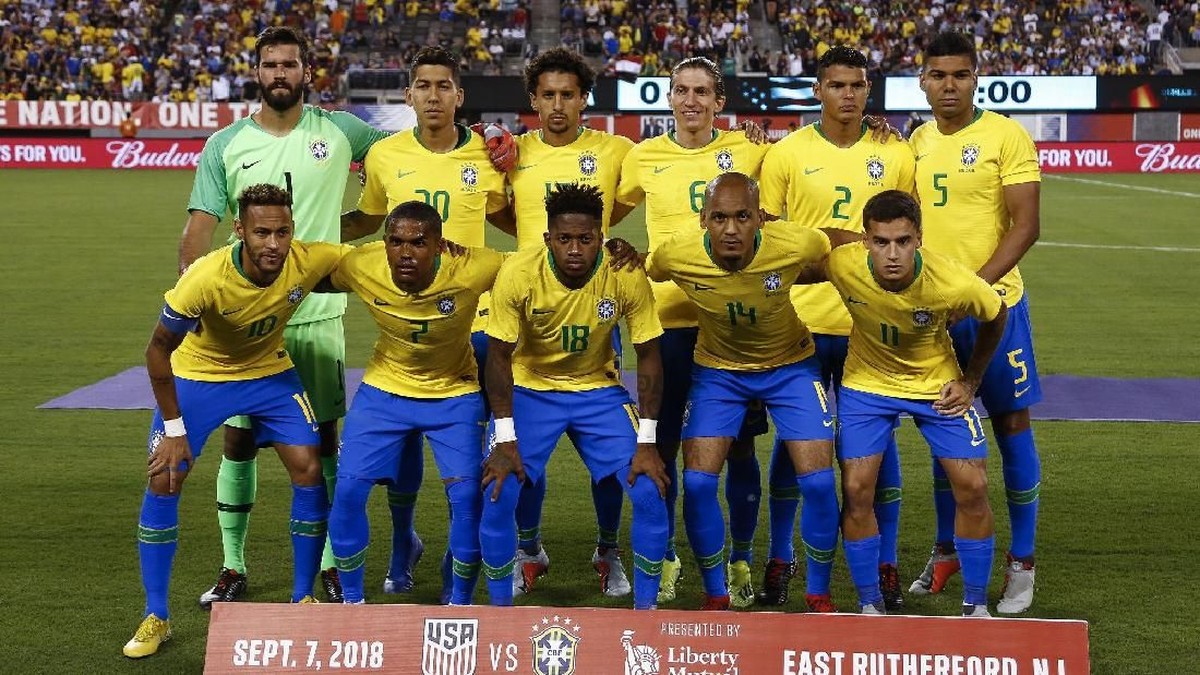 Timnas Brasil saat kalahkan AS 2-0 (Jeff Zelevansky/Getty Images)